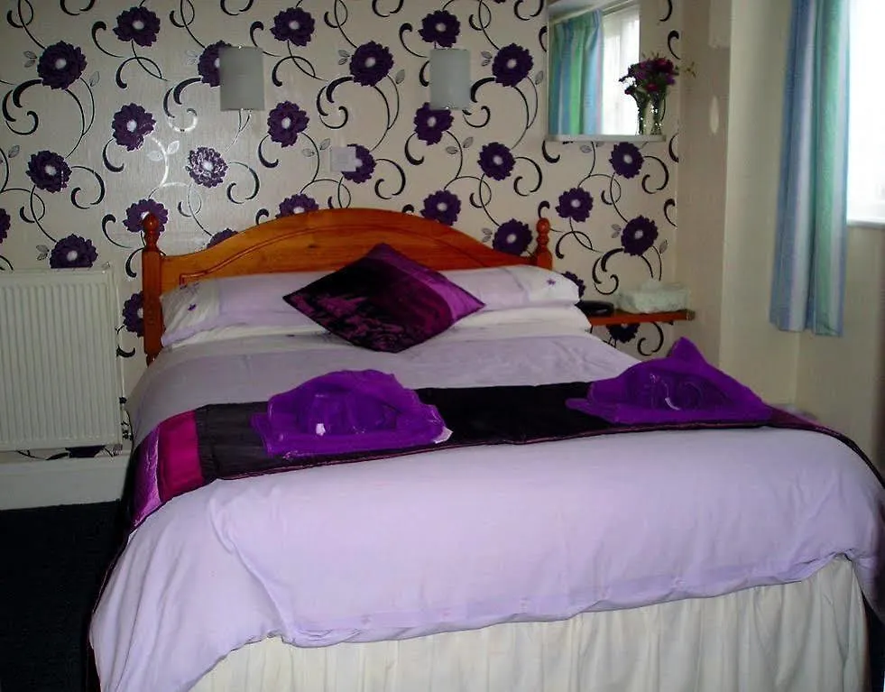 לינה וארוחת בוקר סקארבורו The Lincoln Hotel - B&B